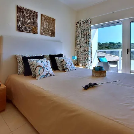 Villa Aqua